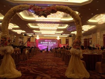 專業(yè)慶典策劃，點亮廣州商業(yè)盛典——廣州園藝廣告禮儀策劃公司